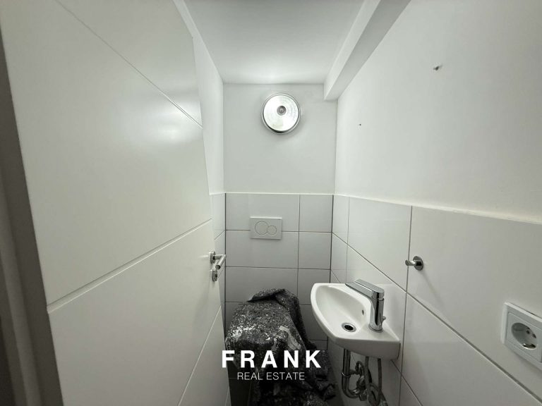 WC 1.OG